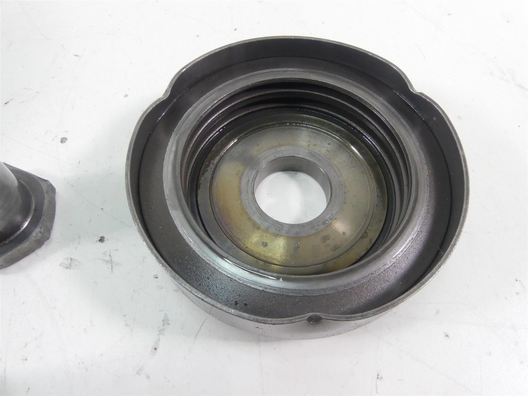 2005 Harley Touring CVO FLHTC SE Electra Glide Primary Drive Clutch 37806-03 {{ shop.shopifyCountryName }} - Mototech271