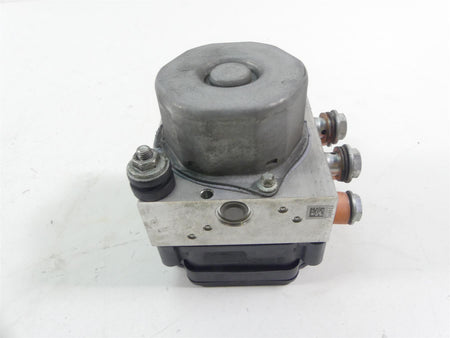 2017 Harley Touring FLHTKL Electra Glide Abs Brake Pump Unit Module 41100046 {{ shop.shopifyCountryName }} - Mototech271