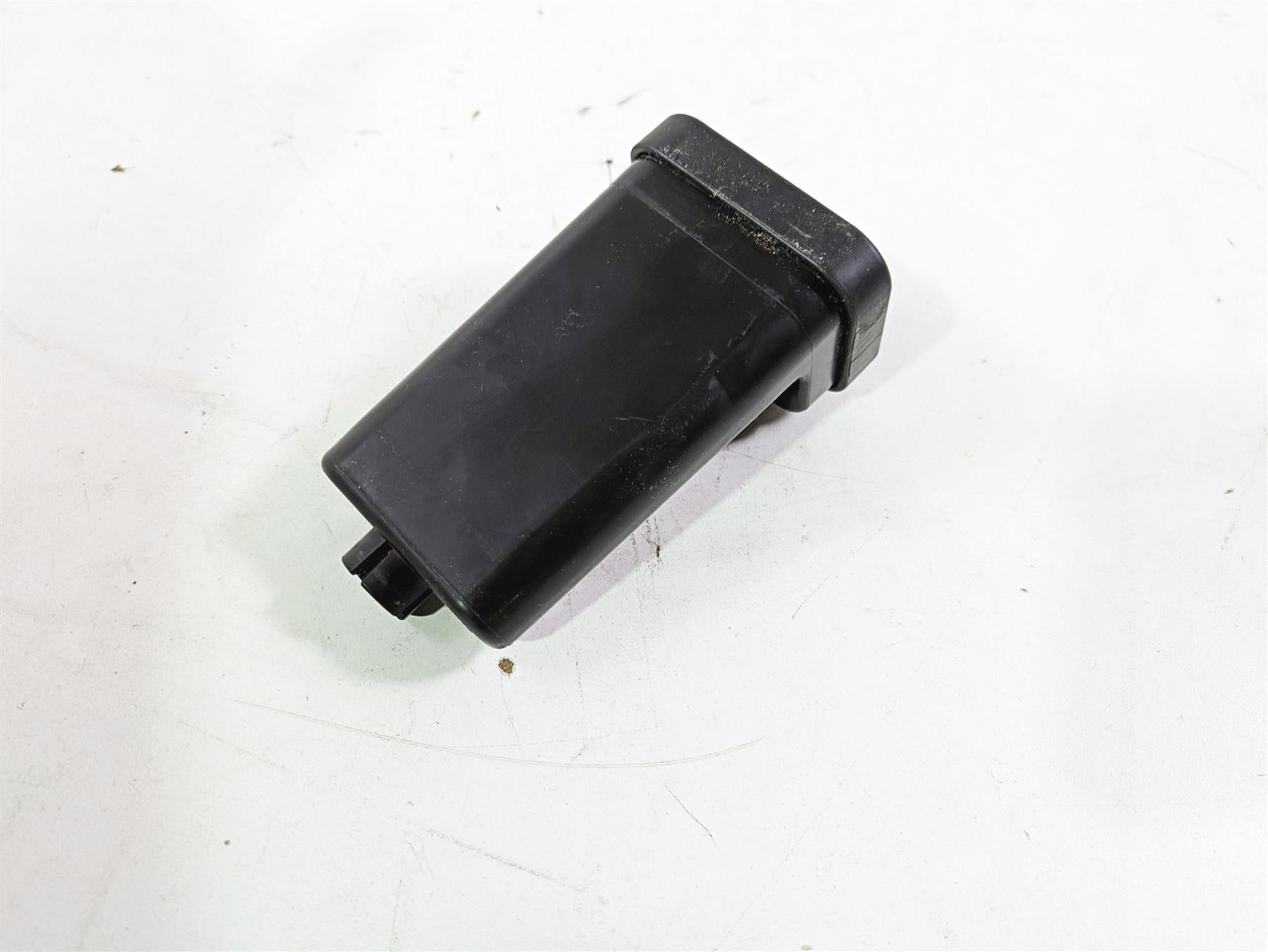 2013 Harley VRSCF Muscle Rod Tsm Turn Signal Flashing Module 68921-07 {{ shop.shopifyCountryName }} - Mototech271