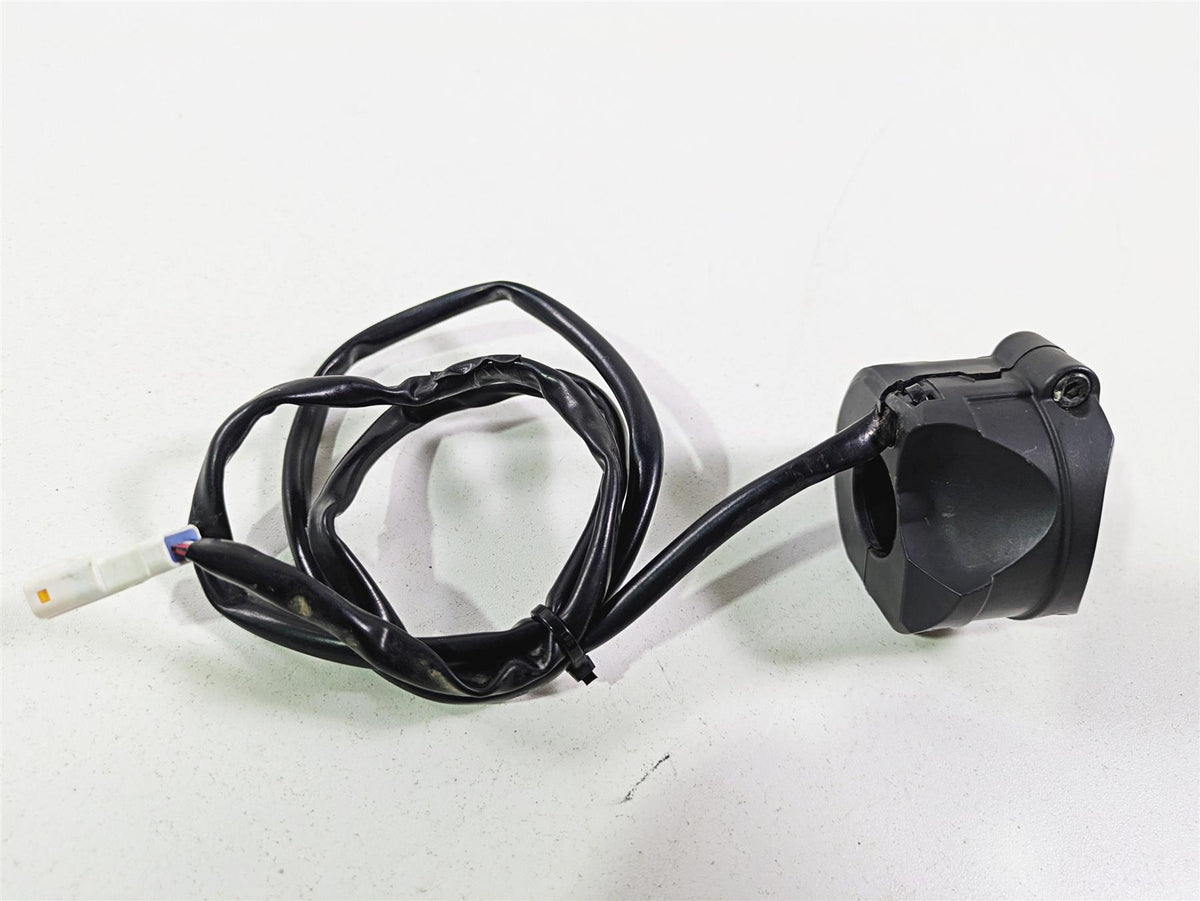 2018 Ducati Scrambler Desert Sled 800 Right Hand Control Switch 65010172B {{ shop.shopifyCountryName }} - Mototech271