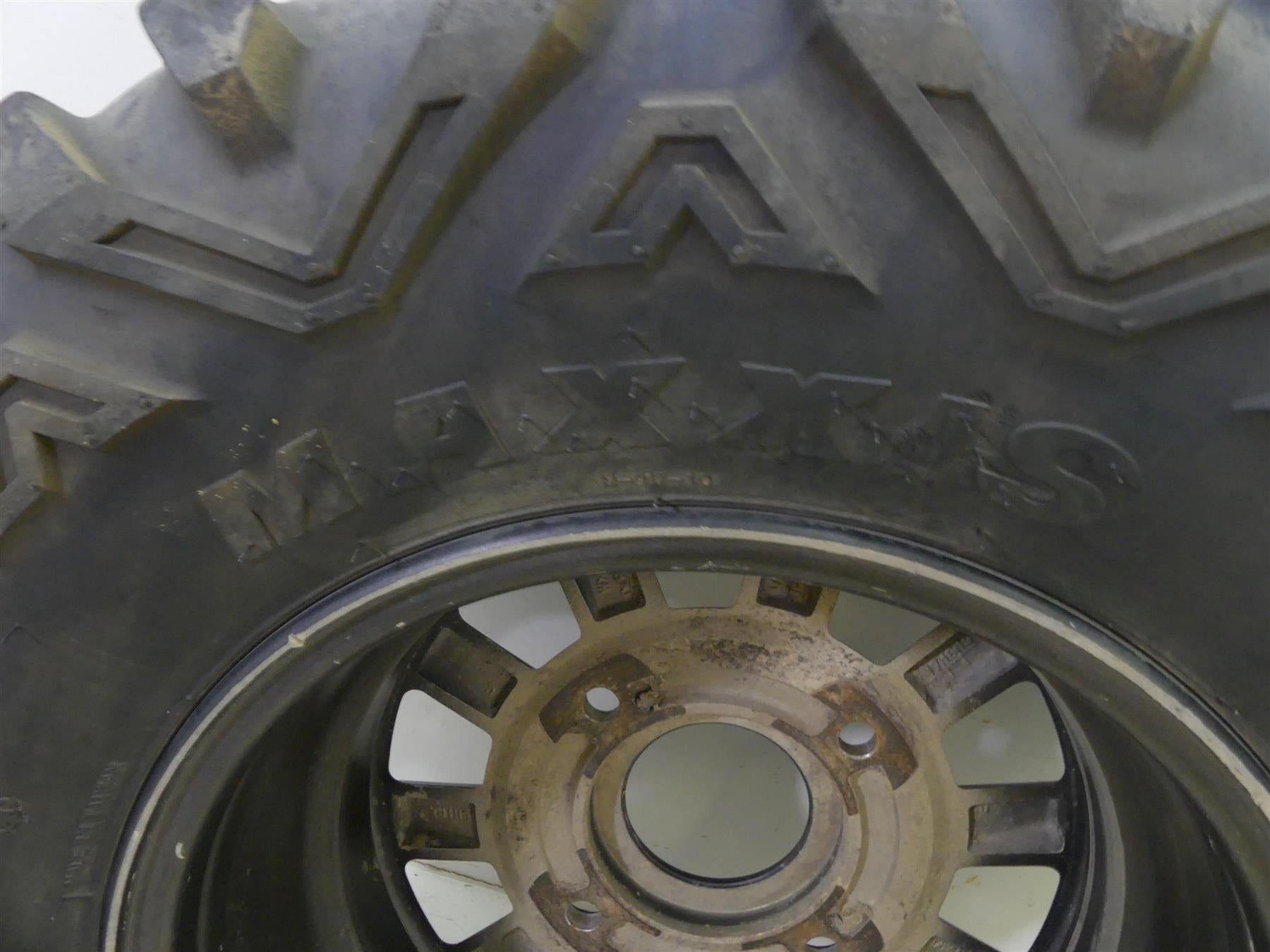 2018 Polaris RZR 1000 RS1 Front Left Rim & Maxxis Bighorn 29x9R14 Tire 1522842 {{ shop.shopifyCountryName }} - Mototech271