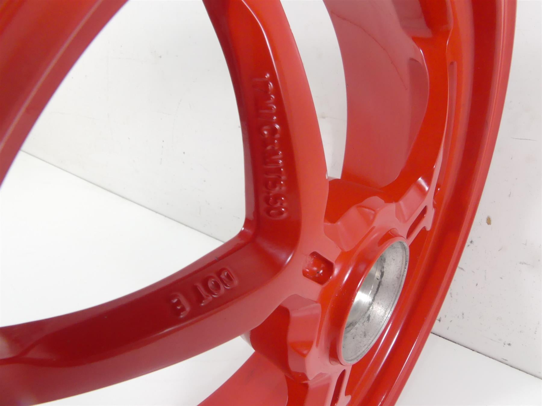 2017 Ducati 939 S Supersport Straight 17x5.5 Rear Wheel Rim 50211941A {{ shop.shopifyCountryName }} - Mototech271