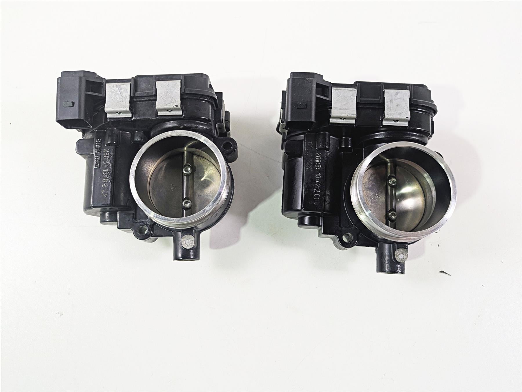 2016 BMW R1200RT K52 Throttle Body Bodies Set 13548564959