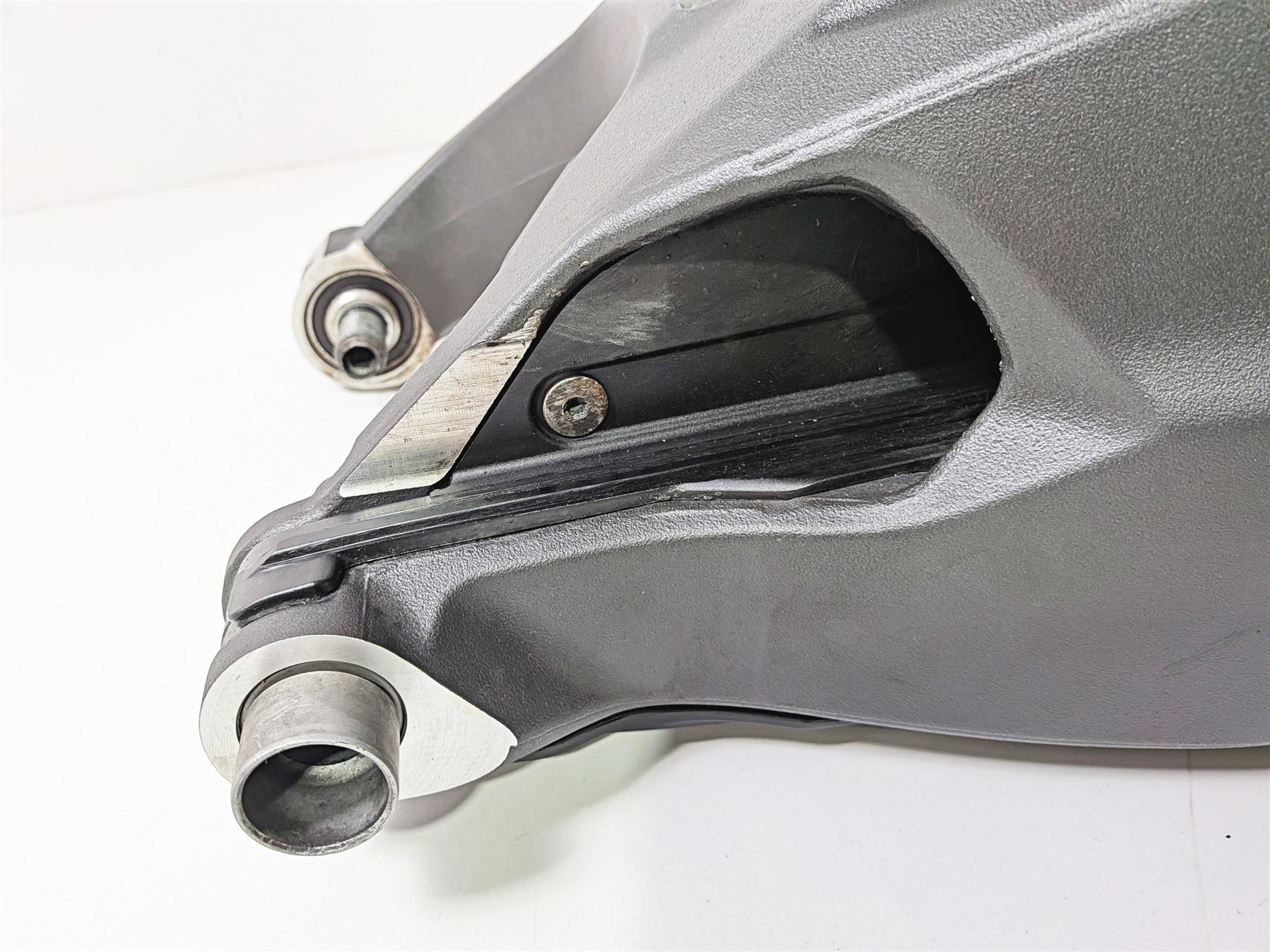 2017 Ducati Panigale 1299 Rear Swingarm Swing Arm - Scratches 37021107BA-Mototech271