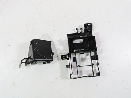 2010 Harley VRSCF Muscle Rod All Electric Plastic Holder In Set 70393-07 {{ shop.shopifyCountryName }} - Mototech271