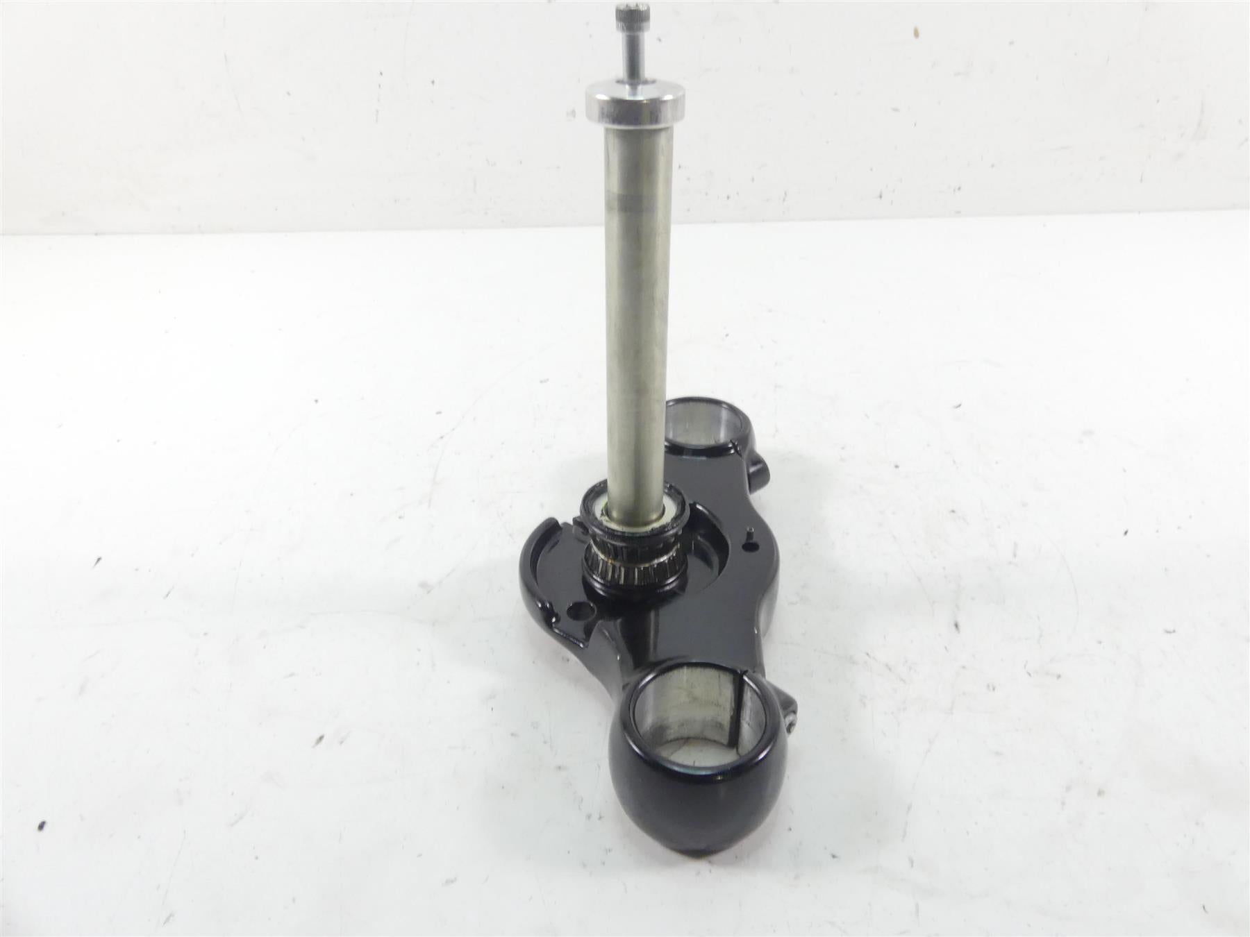 2018 Harley Softail FXBB Street Bob Lower Triple Tree Steering Clamp 45900170 {{ shop.shopifyCountryName }} - Mototech271