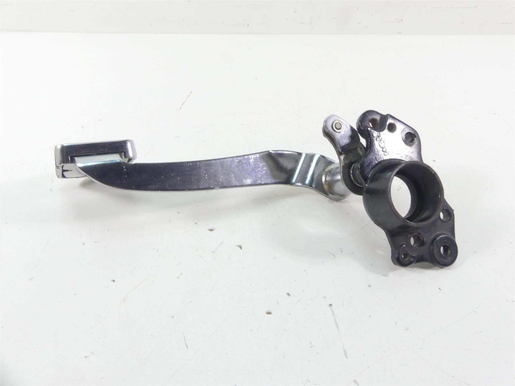 2013 Harley Touring FLHX Street Glide Rear Brake Lever Pedal Ped +Mount 42407-08 {{ shop.shopifyCountryName }} - Mototech271