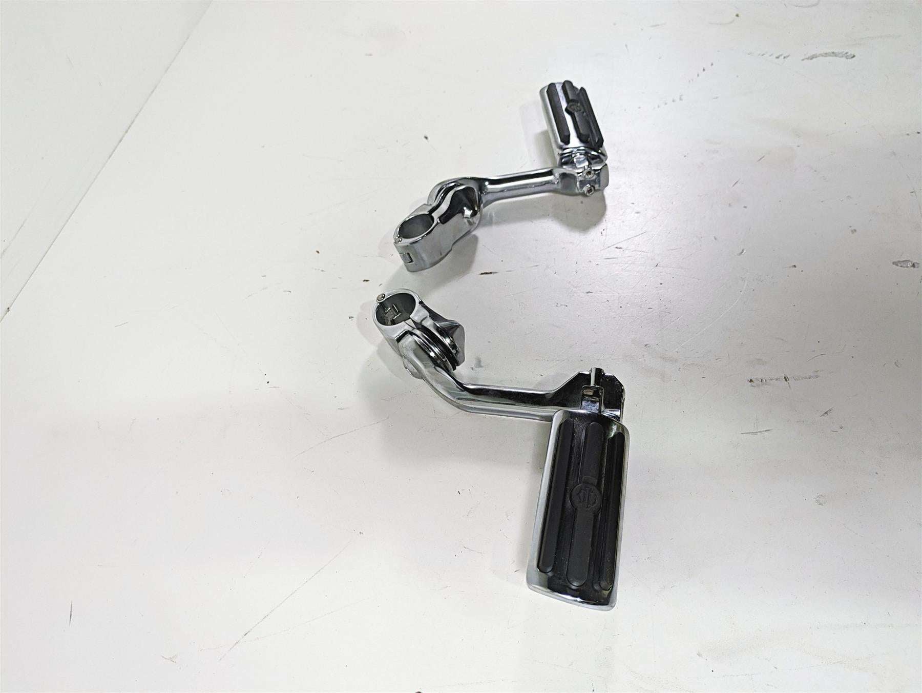 2008 Harley Touring FLHTCU E-Glide 105TH Oem Adjustable Chrome Highway Pegs {{ shop.shopifyCountryName }} - Mototech271