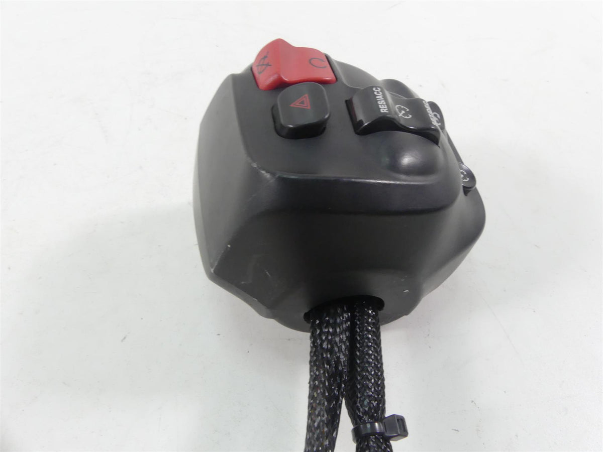 2016 Indian Chieftain Dark Horse Right Start Stop Cruise Control Switch 2413027 {{ shop.shopifyCountryName }} - Mototech271