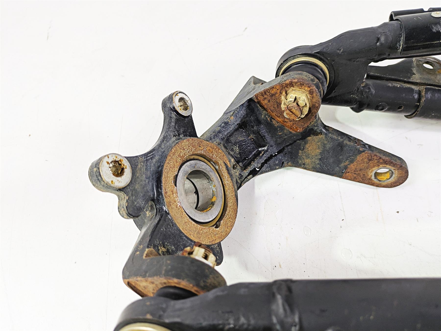 2022 CFMoto Zforce 950 Sport Front Right Control Arm Knee Assembly 5BYA-050801 {{ shop.shopifyCountryName }} - Mototech271