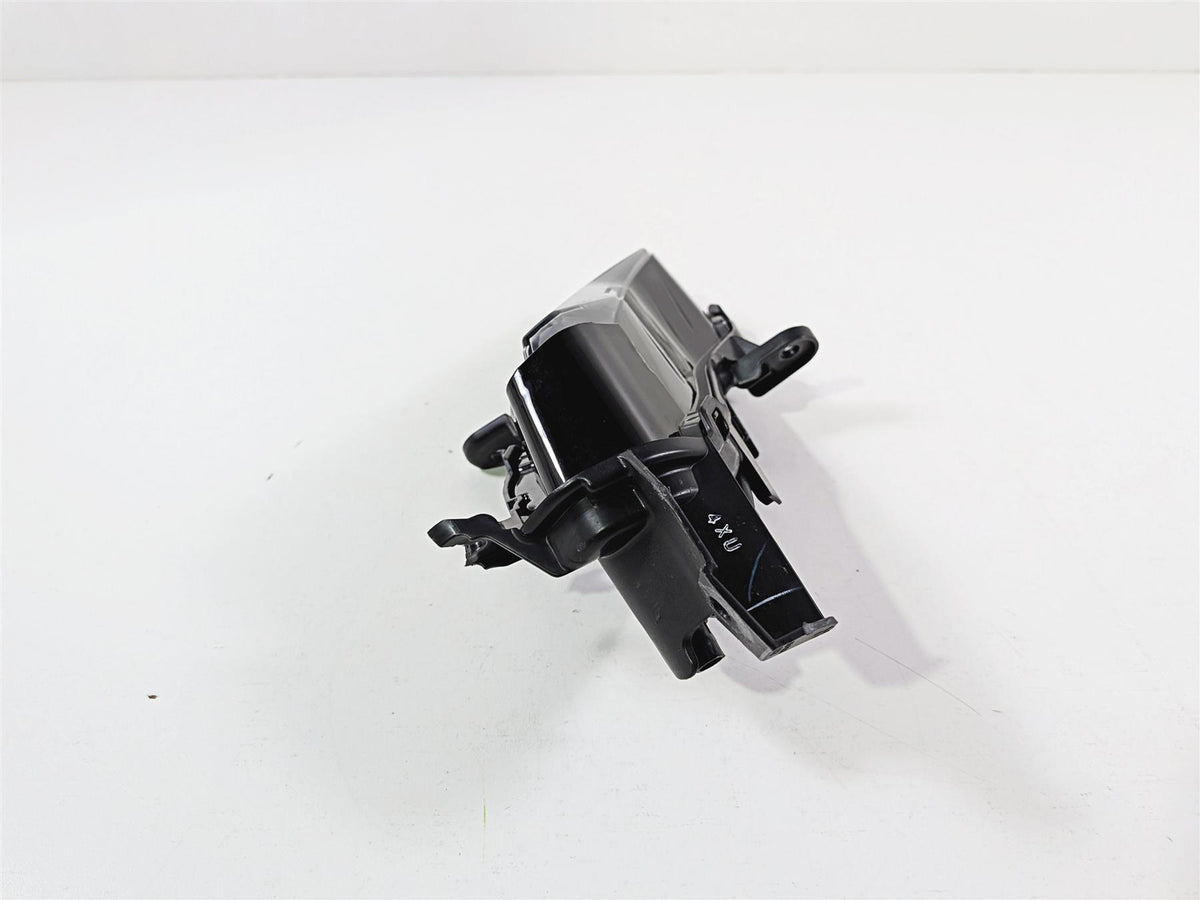 2025 Yamaha YZF R7 Right Pilot Headlight Running Lamp BEB-84302-00-00 {{ shop.shopifyCountryName }} - Mototech271