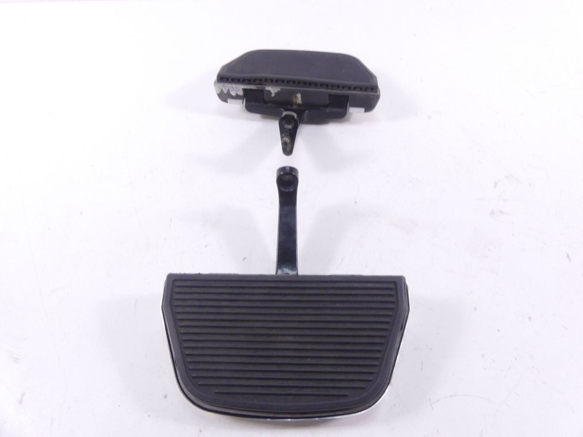 2009 Harley Touring FLHRC Road King Rear Passenger Floor Board Set 52719-93B {{ shop.shopifyCountryName }} - Mototech271