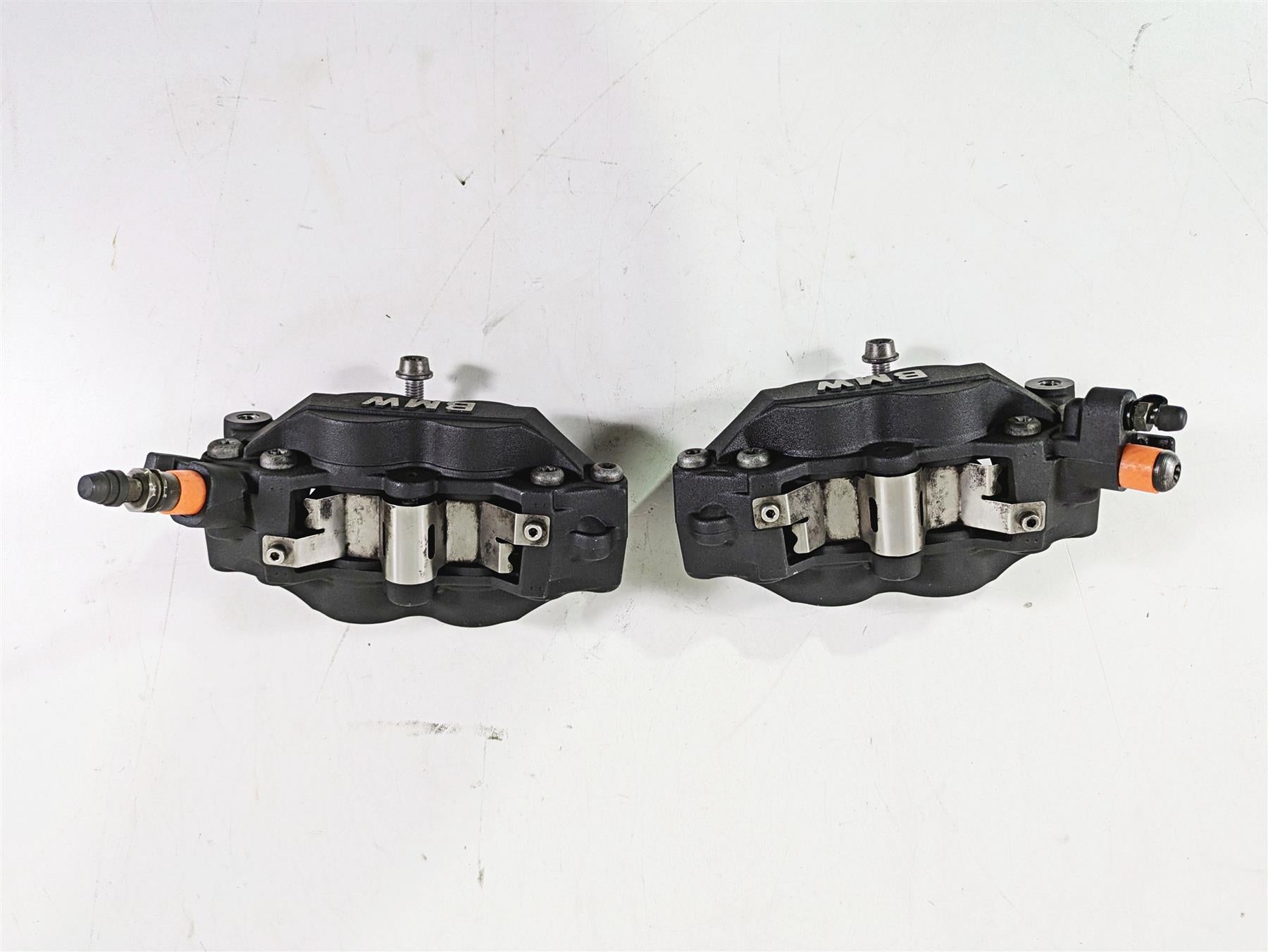 2012 BMW R1200R K27 Tokico Front Brake Caliper Set 34117722517 34117726972 {{ shop.shopifyCountryName }} - Mototech271