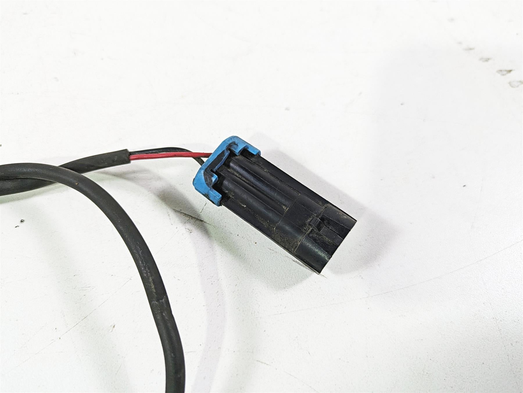 2018 Indian Chieftain Dark Horse Rear Brake Abs Wheel Speed Sensor 4014216 {{ shop.shopifyCountryName }} - Mototech271