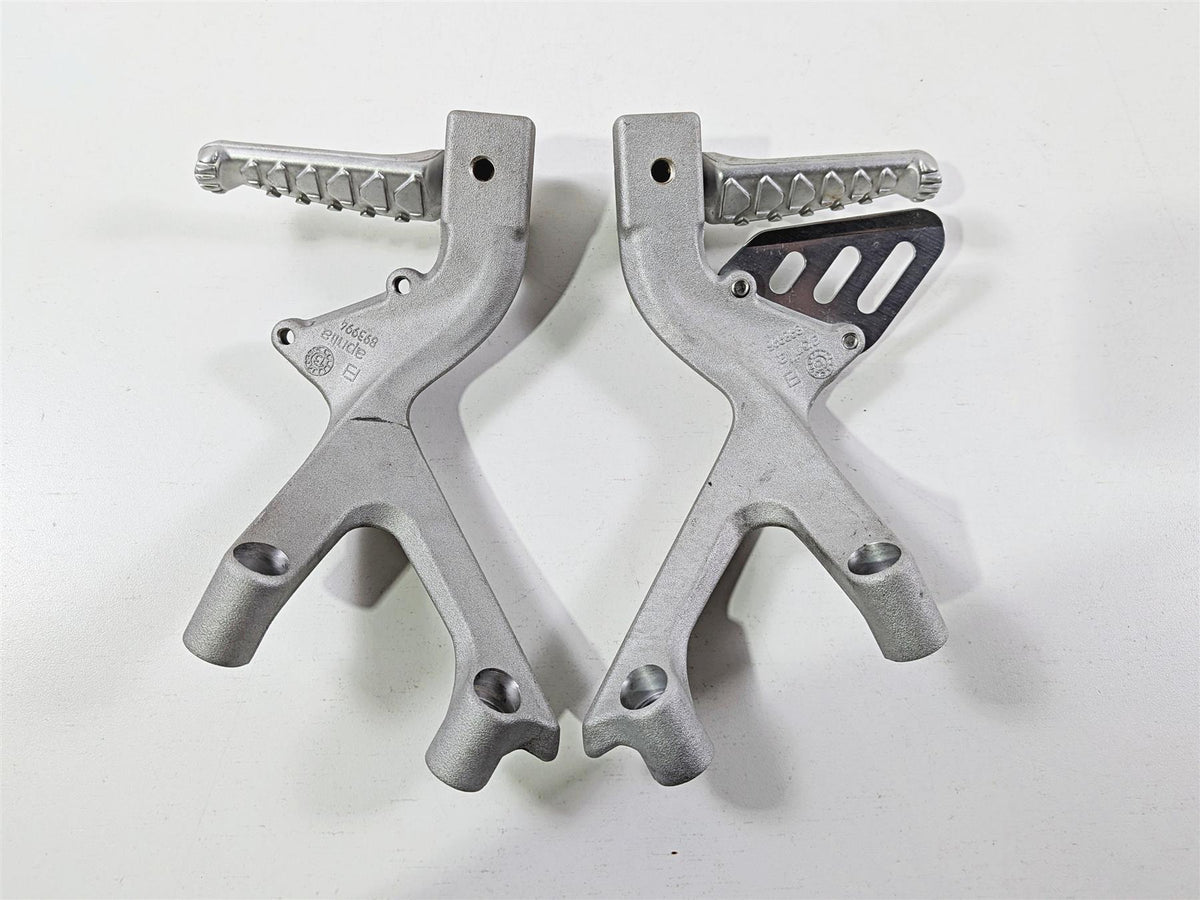 2014 Aprilia RSV4 RR Factory Rear Passenger Foot Peg Rest Set 893996 893997 {{ shop.shopifyCountryName }} - Mototech271