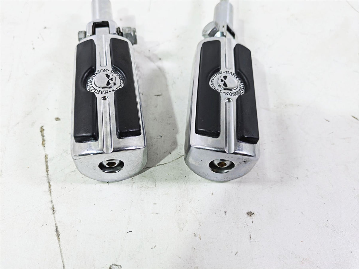 2004 Harley Softail FLSTF Fat Boy Rear Willie G Skull Footpeg Set -Read 50370-04 {{ shop.shopifyCountryName }} - Mototech271