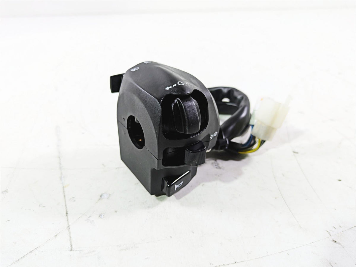 2022 MV Agusta F3 800 Rosso Left Hand Control Switch Light Blinker 8A00B9497 {{ shop.shopifyCountryName }} - Mototech271