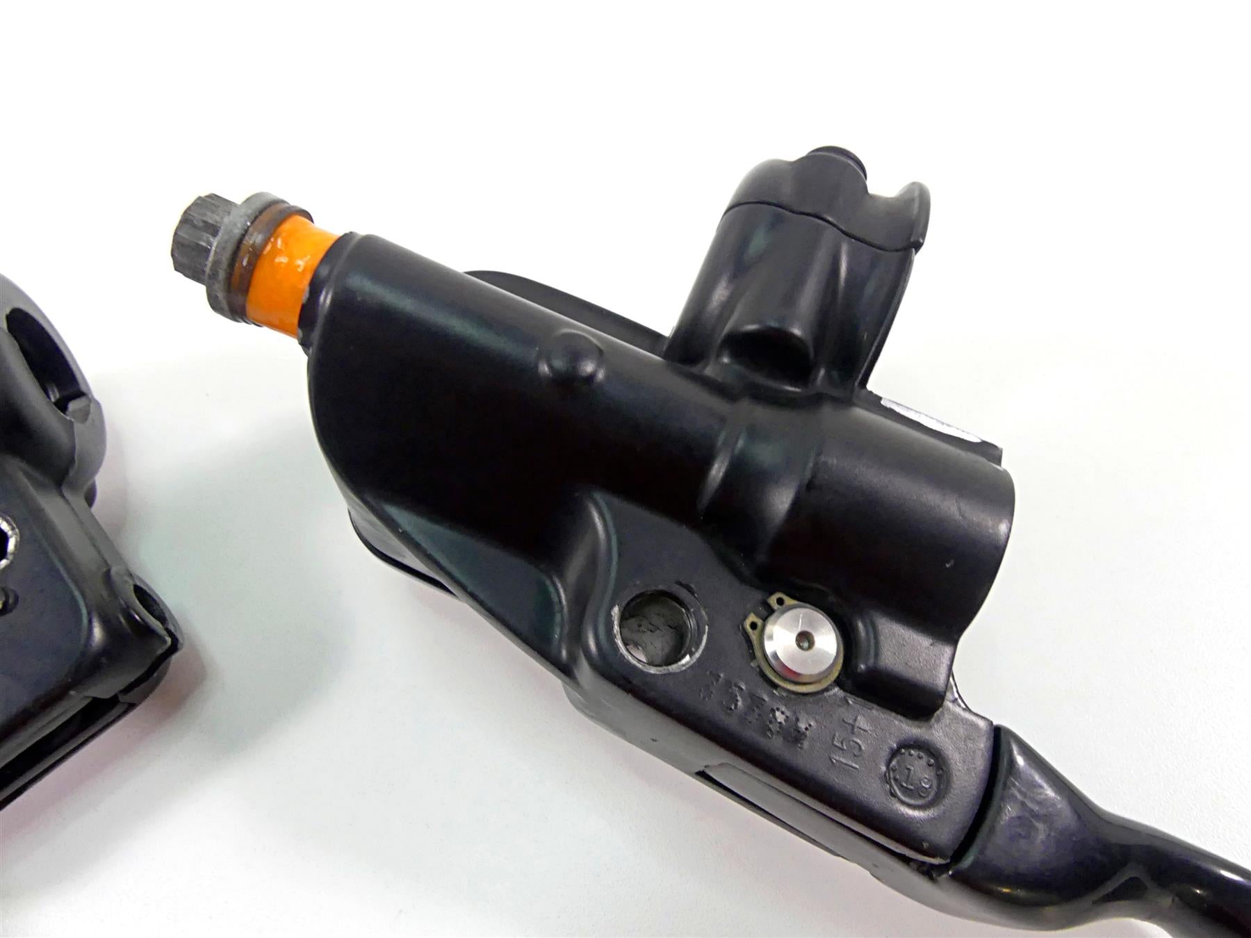 2017 Harley Dyna FXDB Street Bob 9/16 Brake Master Cylind Clutch Perch 45029-11D {{ shop.shopifyCountryName }} - Mototech271