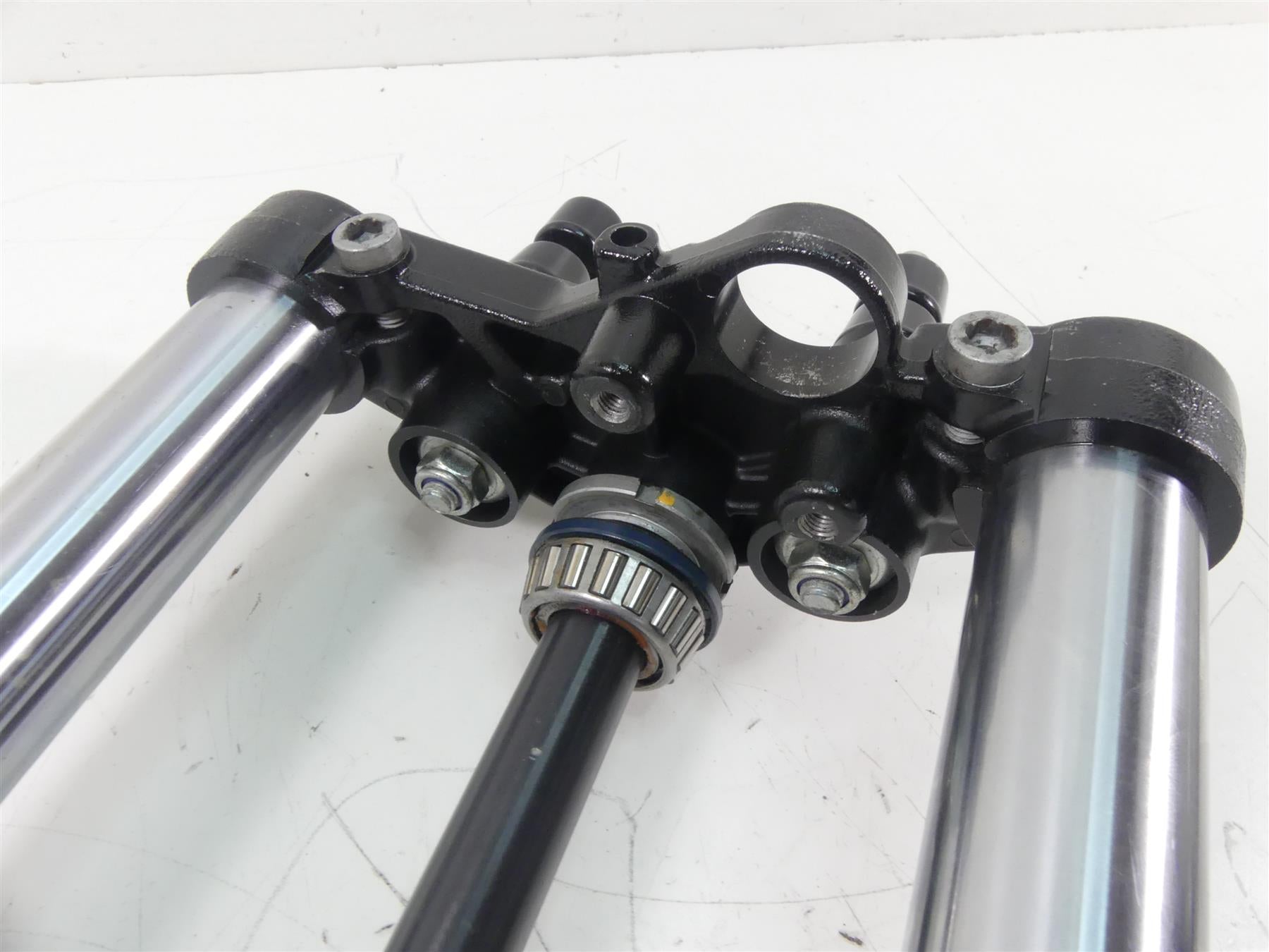 2016 Moto Guzzi V7 II Special 750 Straight Front Forks Triple Tree Set 2B001427 {{ shop.shopifyCountryName }} - Mototech271