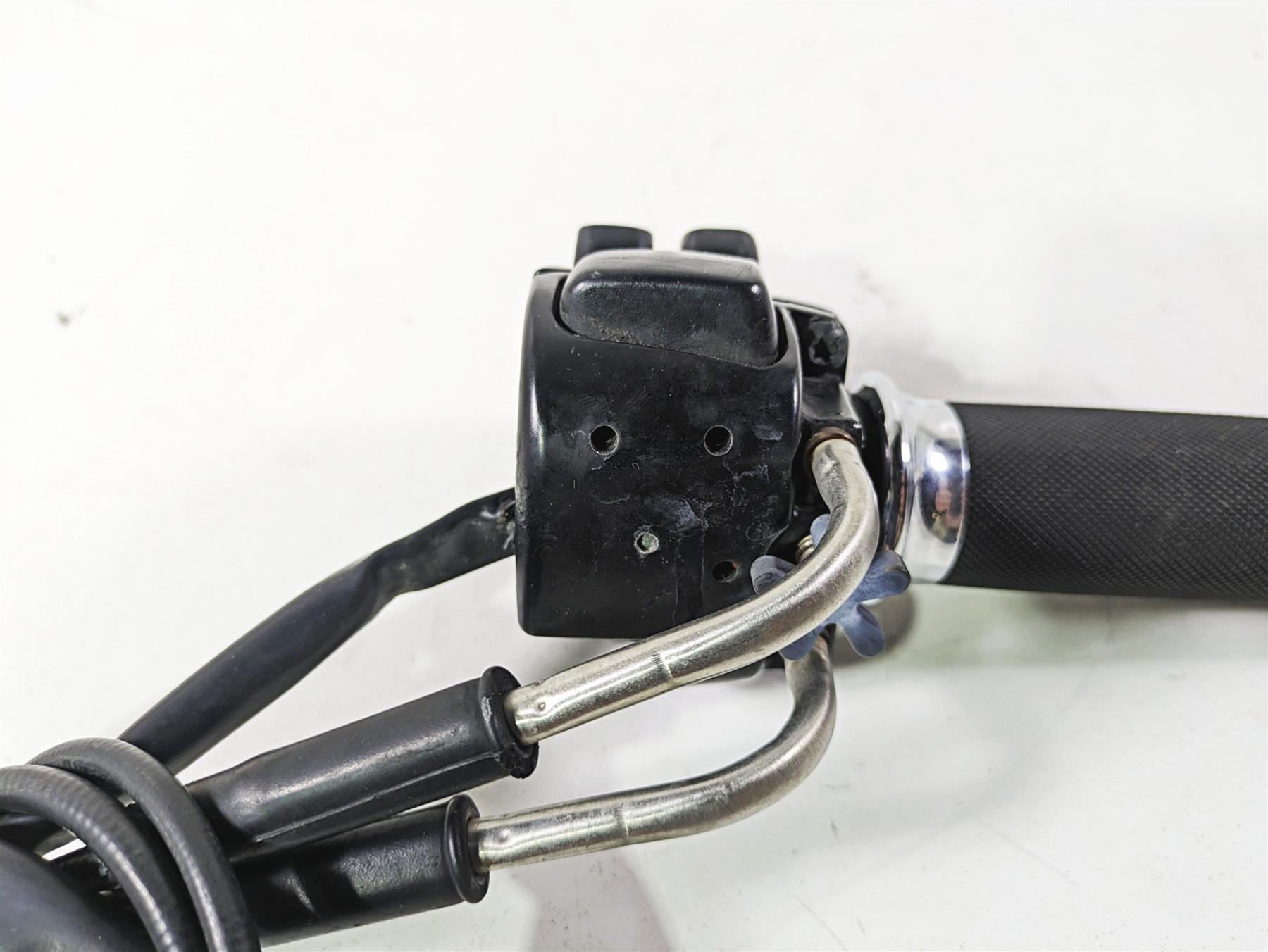 2003 Harley FLSTC Softail Heritage 100th Right Hand Control Switch 71684-06A {{ shop.shopifyCountryName }} - Mototech271
