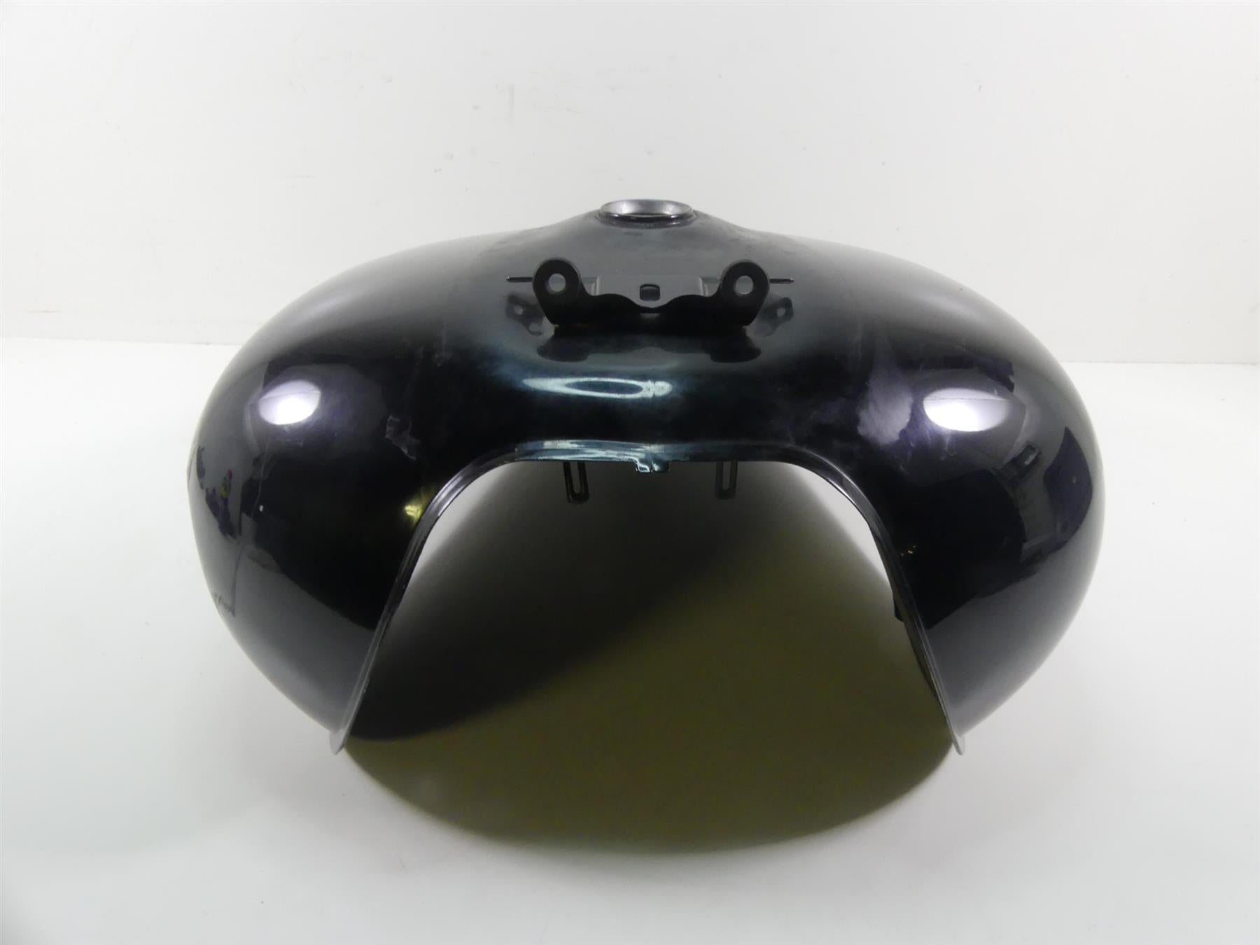 2007 Suzuki M109R VZR1800 Boulevard Fuel Gas Petrol Tank -Dent 44100-48G00 {{ shop.shopifyCountryName }} - Mototech271