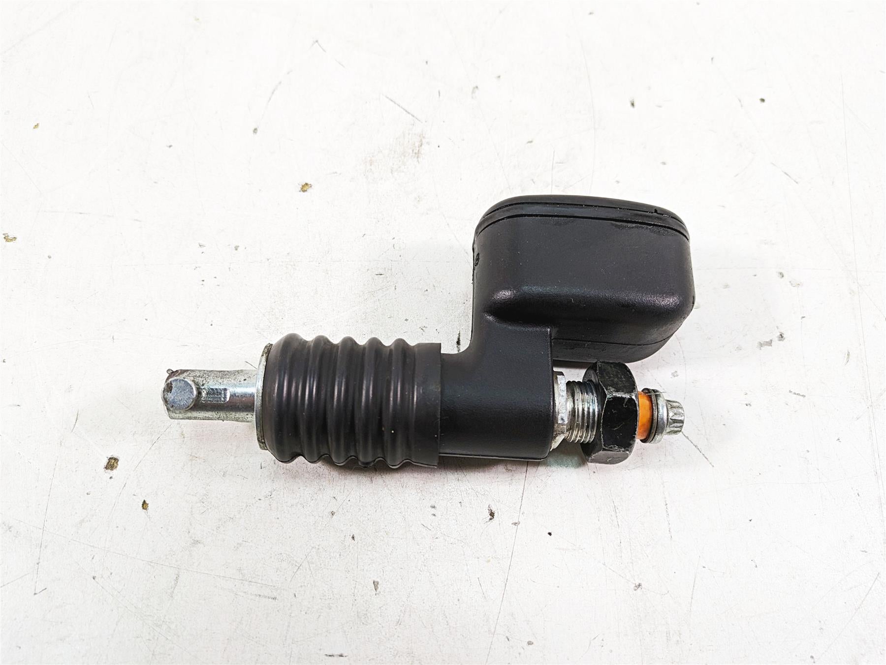 2006 Harley FLSTI Softail Heritage Rear Brake Master Cylinder 41767-05E {{ shop.shopifyCountryName }} - Mototech271