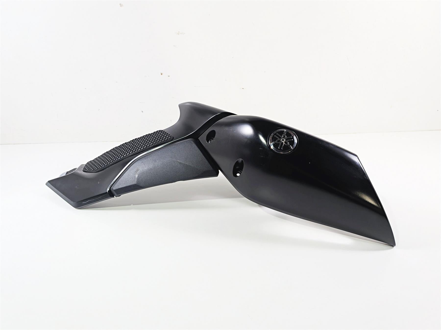 2023 Yamaha MT10 MTN1000 Right Side Upper Tank Cover Fairing B5Y-2137W-00 {{ shop.shopifyCountryName }} - Mototech271