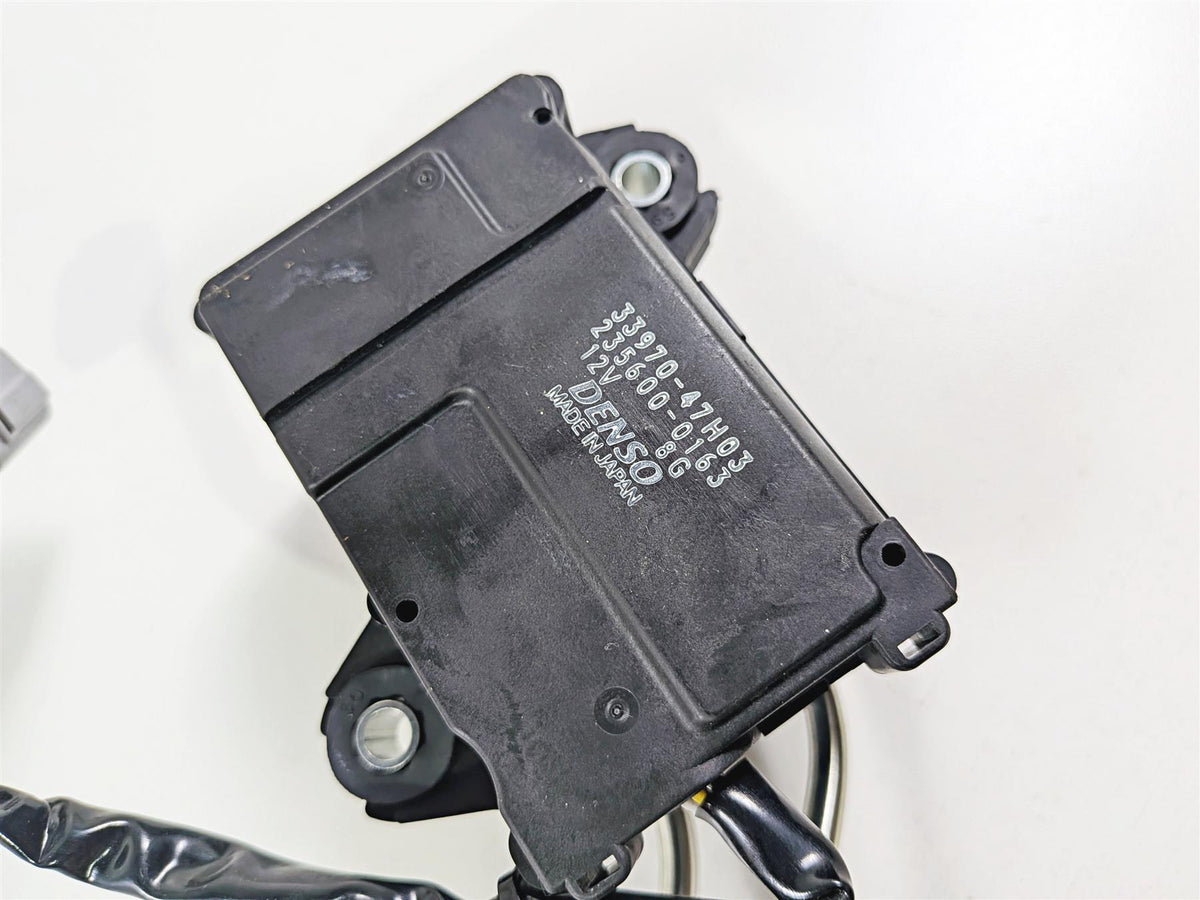 2024 Suzuki GSXR600 Exhaust Header & Servo Motor 14100-14J00 33970-47H03 {{ shop.shopifyCountryName }} - Mototech271