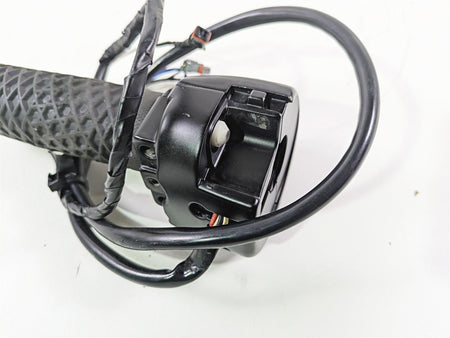 2020 Harley Softail FXST Standard Right Hand Control Switch - Extended 71500462 {{ shop.shopifyCountryName }} - Mototech271