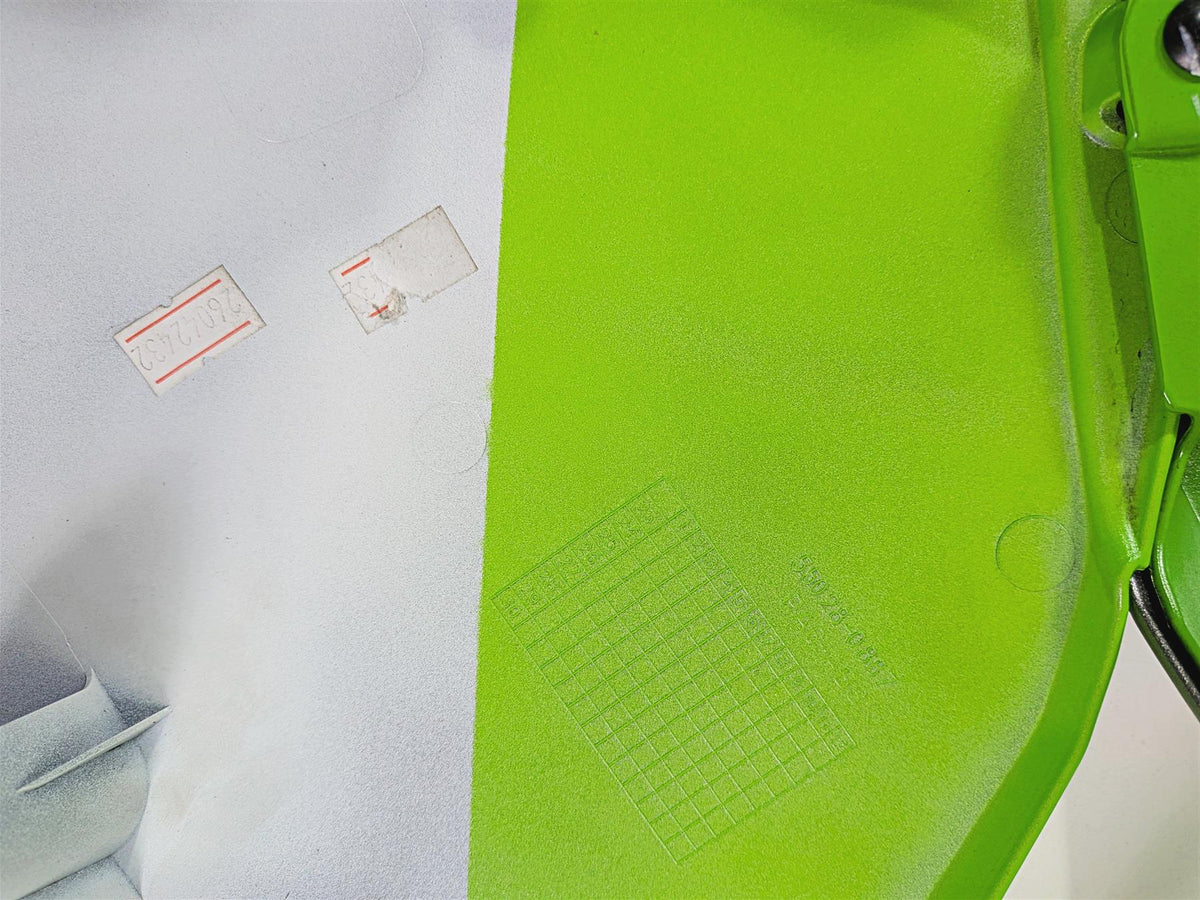 2024 Kawasaki EX500 Ninja 40th An. Right Side Main Cover Fairing 55061-5201 {{ shop.shopifyCountryName }} - Mototech271