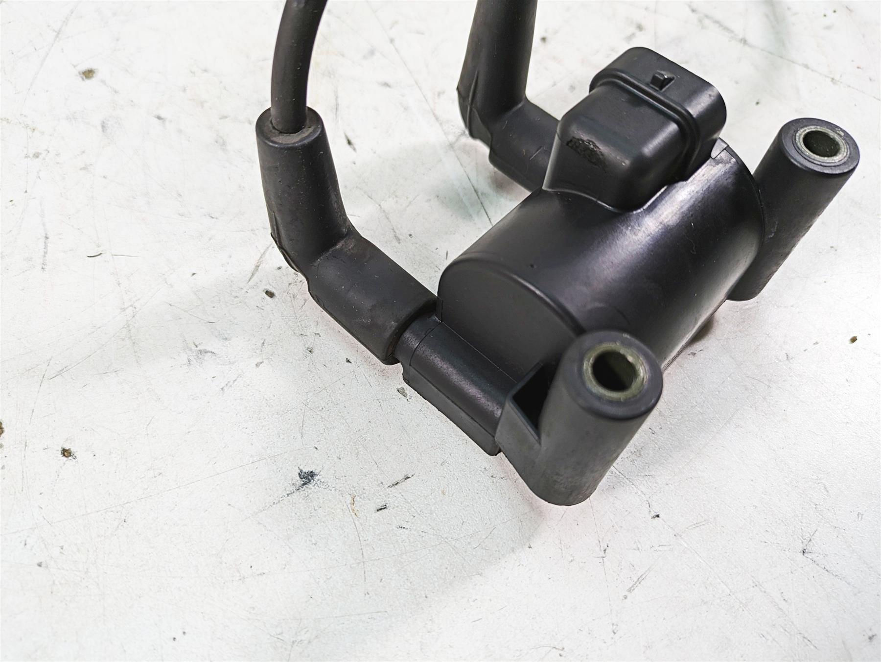 2013 Harley Touring FLHX Street Glide Delphi Ignition Coil Wires Plug 31696-07A {{ shop.shopifyCountryName }} - Mototech271