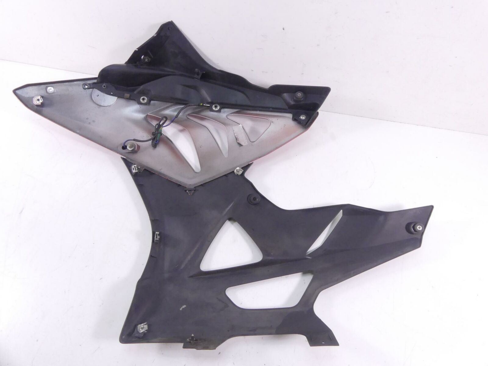 2012 BMW S1000RR K46 Right Side Main Cover Fairing Set 46637715924 46638521926 {{ shop.shopifyCountryName }} - Mototech271