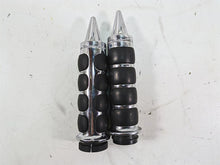 Load image into Gallery viewer, 2011 Harley Touring FLTRU Road Glide Aftermarket Spike Hand Grip Set | Mototech271
