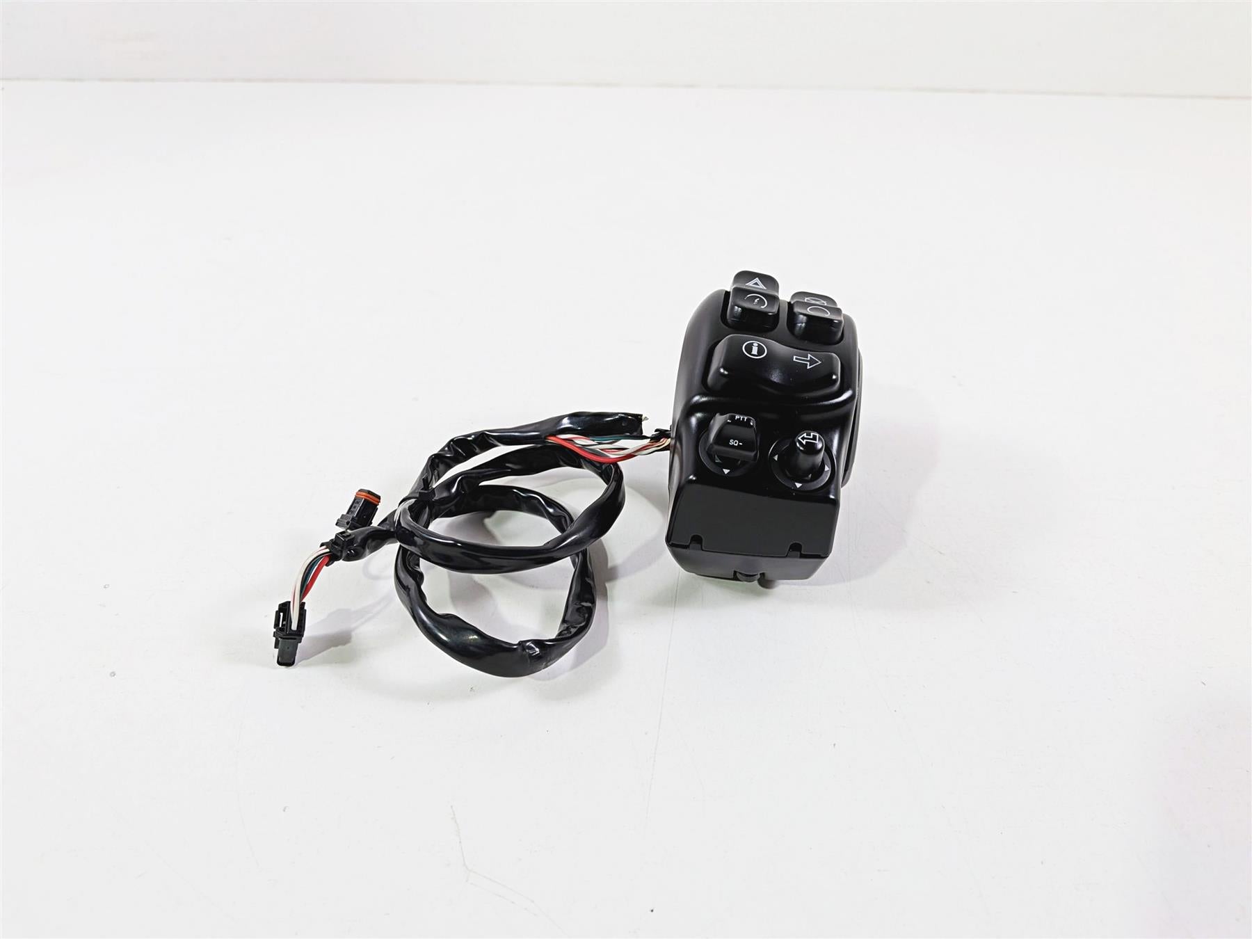 2014 Harley Touring FLHTK Electra Glide Right Hand Ptt Control Switch 71500130C-Mototech271