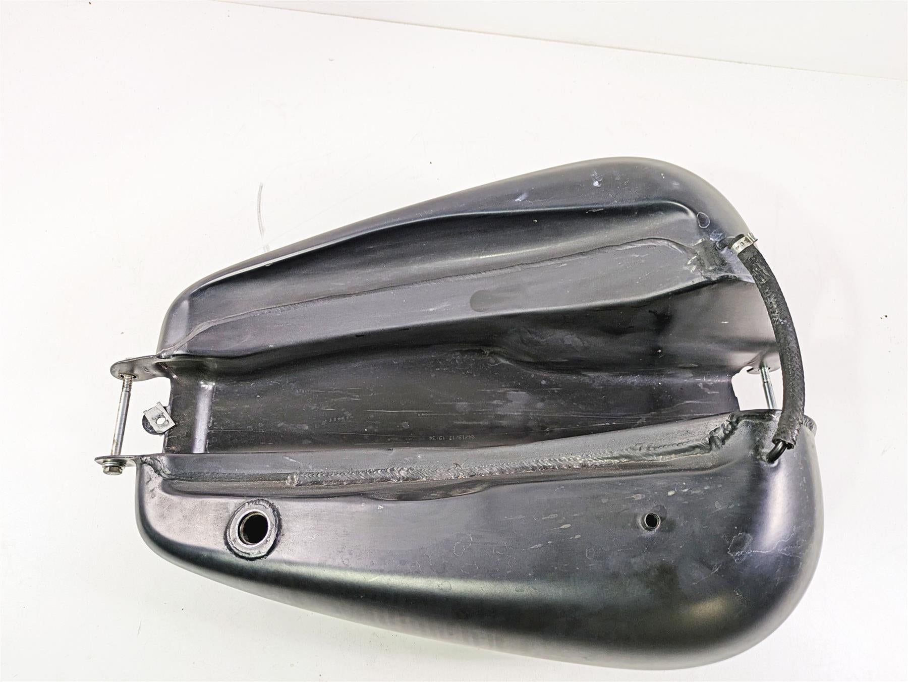 2017 Harley Dyna FXDB Street Bob Fuel Gas Petrol Tank Black Denim -Read 61000707 {{ shop.shopifyCountryName }} - Mototech271