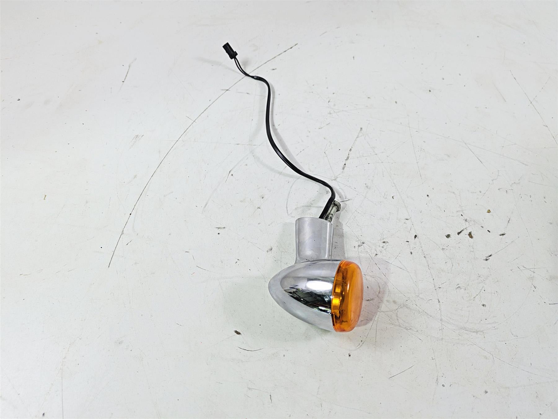 2015 Harley FXDL Dyna Low Rider Right Rear Blinker Turn Signal 68978-00 {{ shop.shopifyCountryName }} - Mototech271