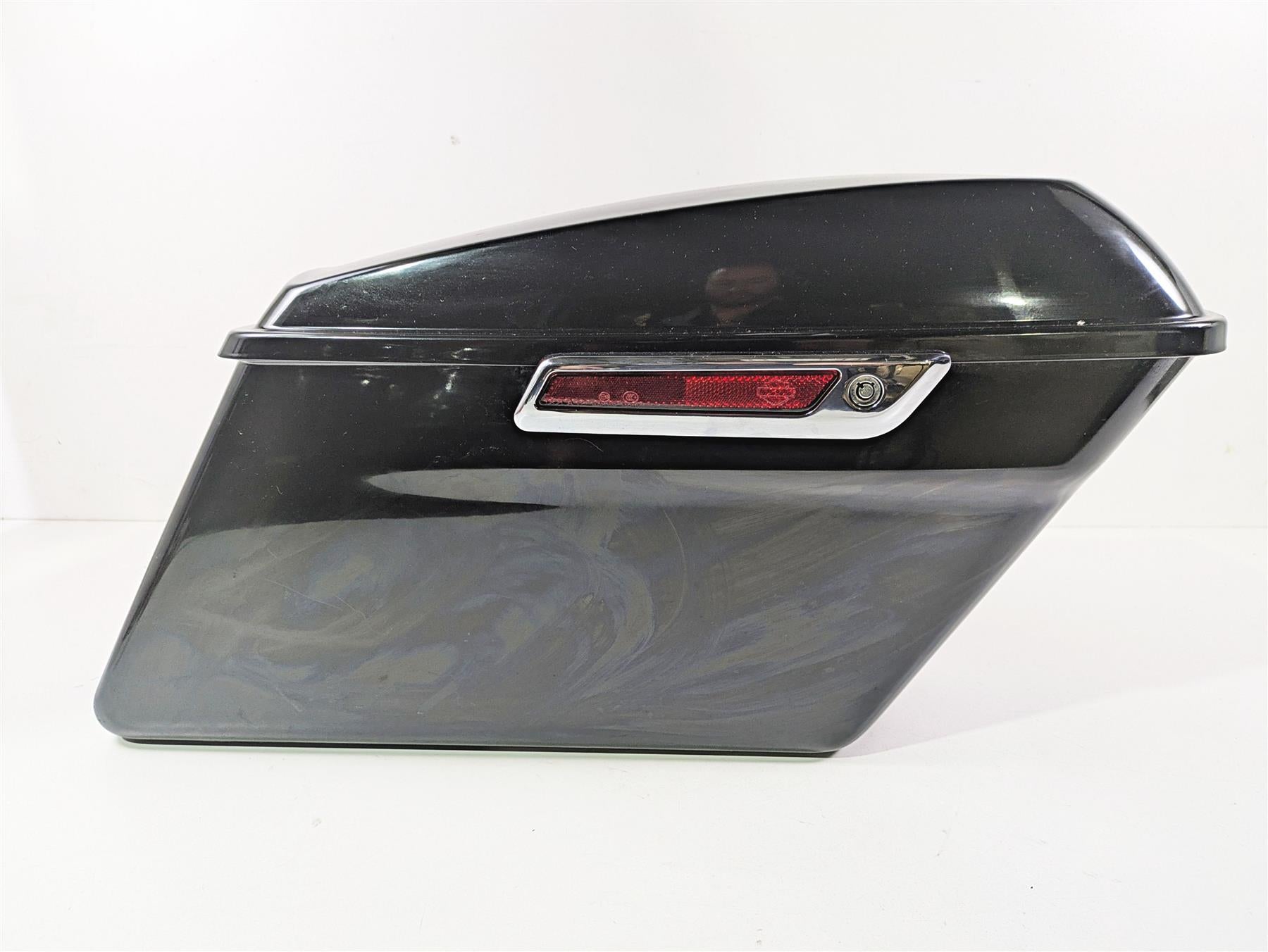 2021 Harley Touring FLTRX Road Glide Right Saddlebag Saddle Bag 90200412 {{ shop.shopifyCountryName }} - Mototech271