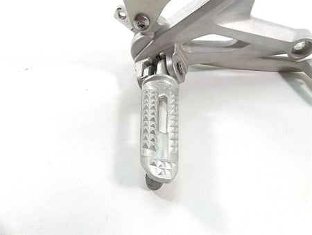2022 Triumph Speed Triple 1200 RS Front Right Footpeg & Brake Ped Set T2082543 {{ shop.shopifyCountryName }} - Mototech271