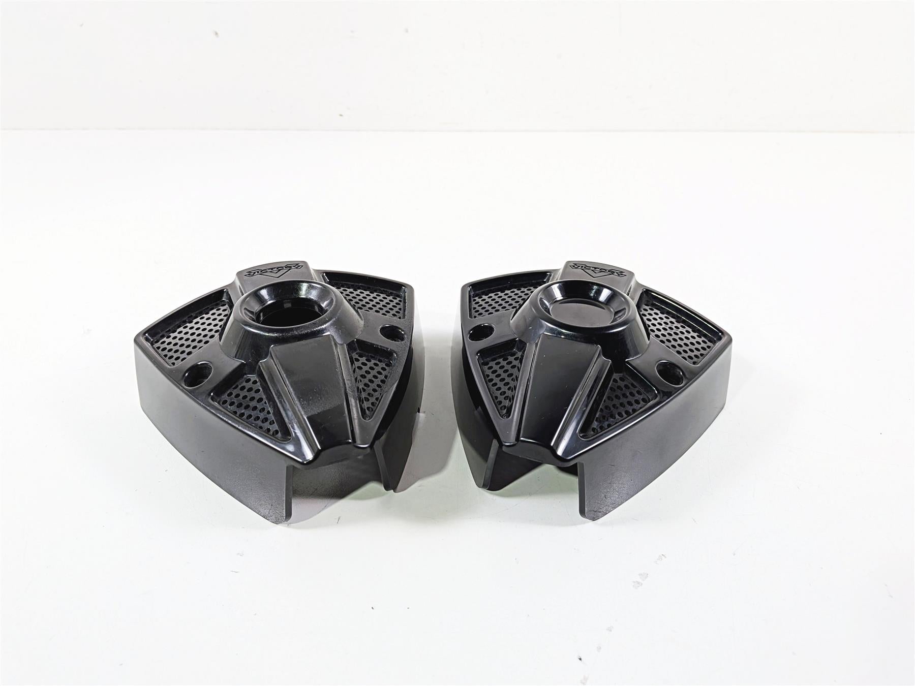 2017 Victory Octane 1200 Triangle Side Cover Set - Read 5453138 5633067 {{ shop.shopifyCountryName }} - Mototech271