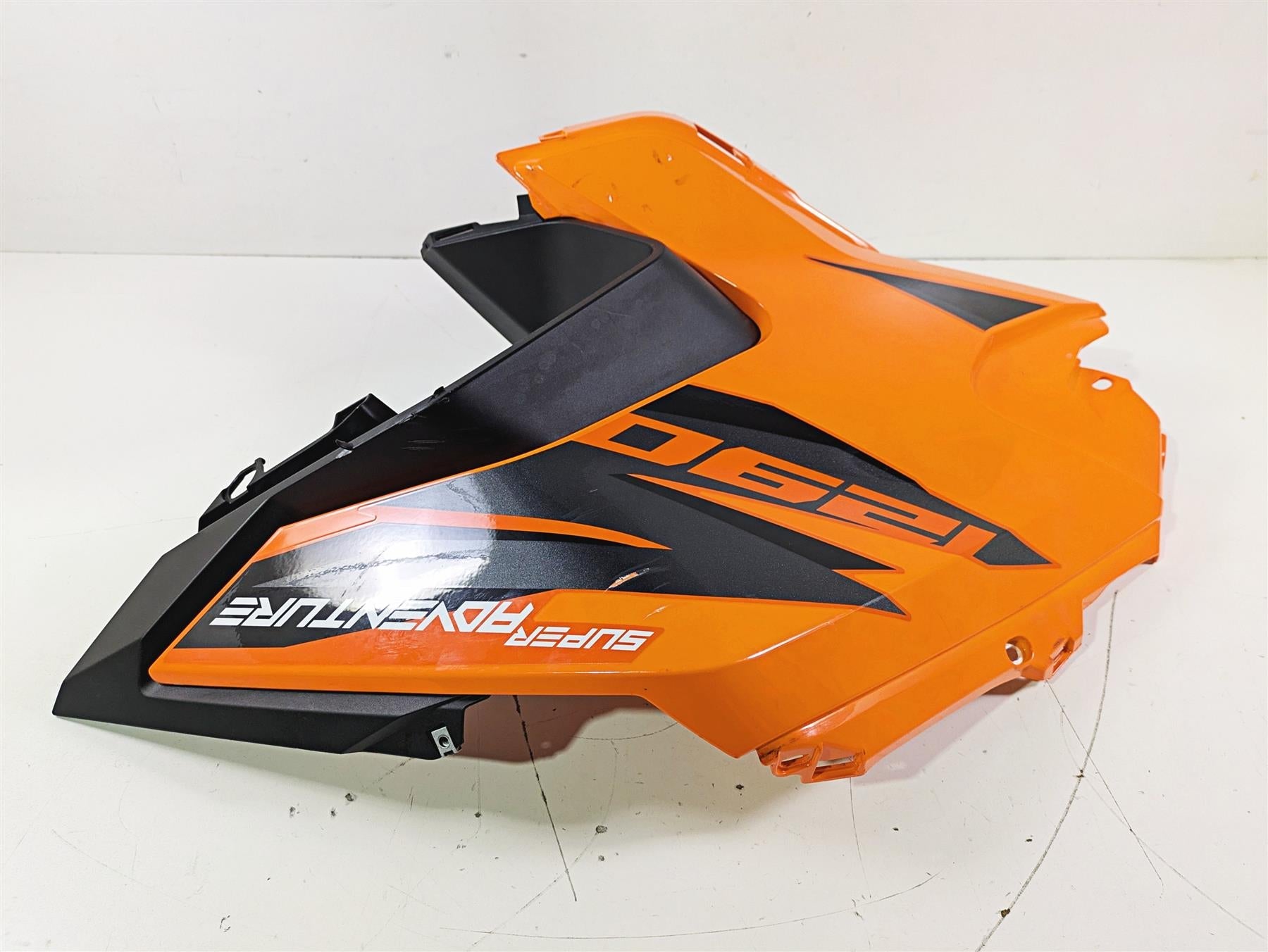 2022 KTM 1290 Super Adventure S Right Tank Fairing Cover -READ 61908051020EBA {{ shop.shopifyCountryName }} - Mototech271