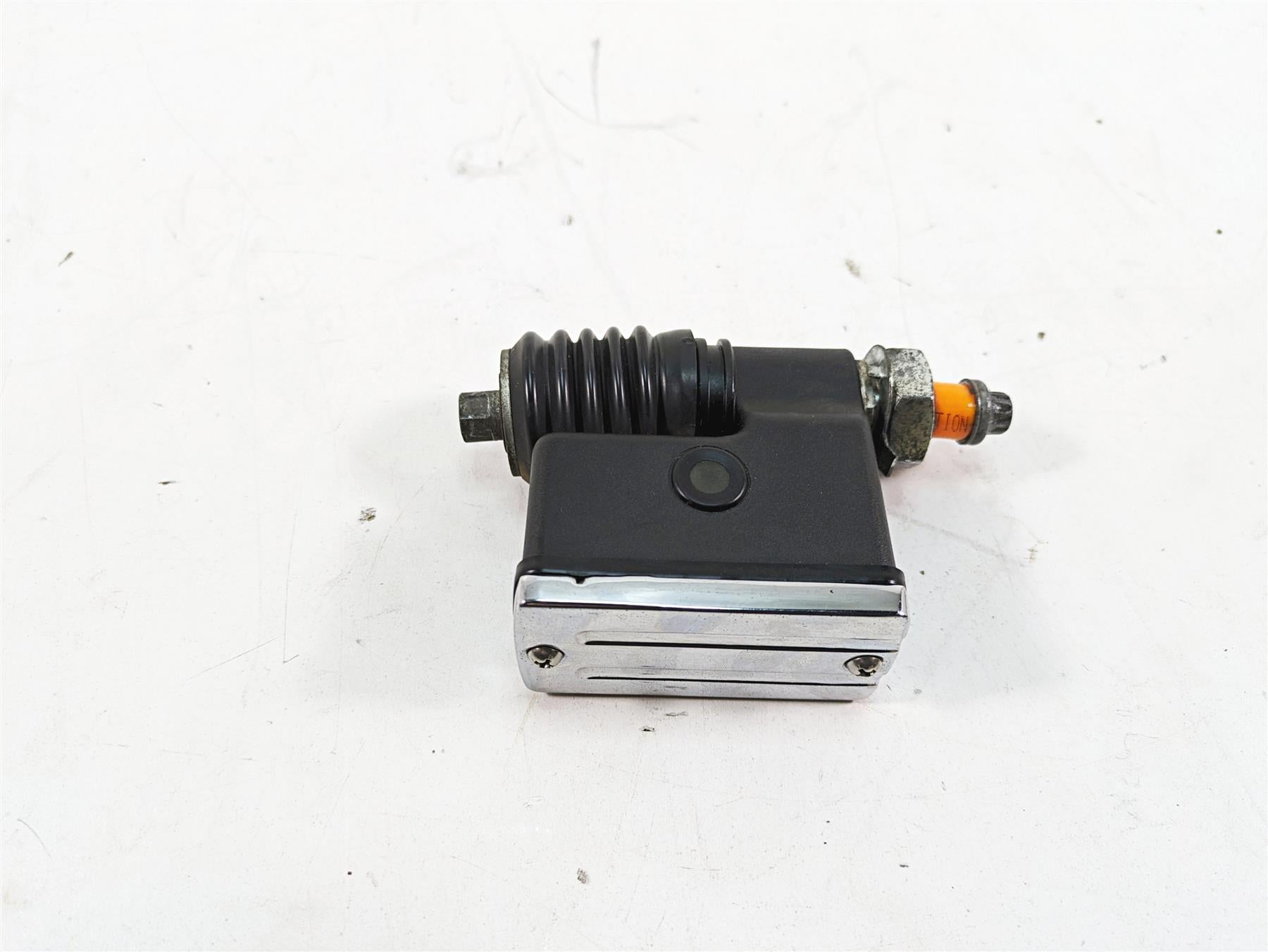 1999 Harley Dyna FXDL Low Rider Rear Brake Master Cylinder 42474-90C {{ shop.shopifyCountryName }} - Mototech271