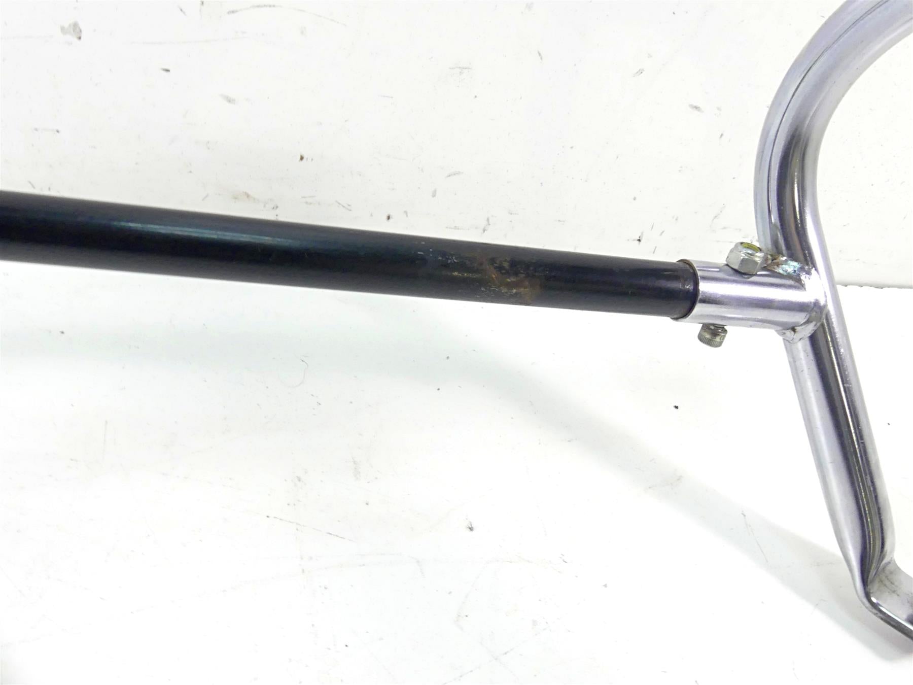 2002 Harley Touring FLHTC Electra Glide Saddlebag Guard Rail Set 49172-97 {{ shop.shopifyCountryName }} - Mototech271