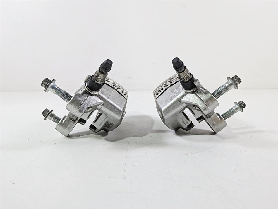 2015 Harley Touring FLTRUSE CVO Road Glide Front Brake Caliper Set 42938-08-Mototech271
