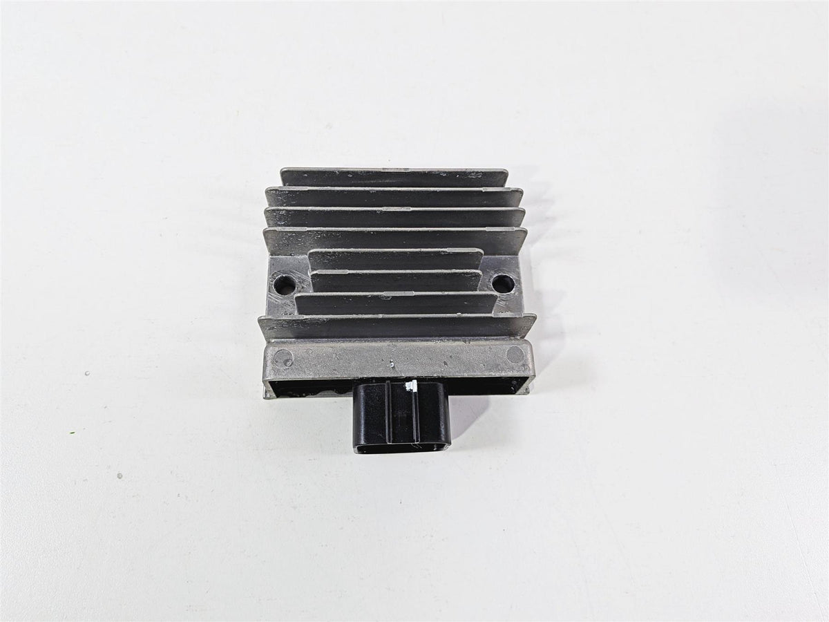 2024 Kawasaki EX500 Ninja 40th An. Rectifier Voltage Regulator 21066-0761 {{ shop.shopifyCountryName }} - Mototech271