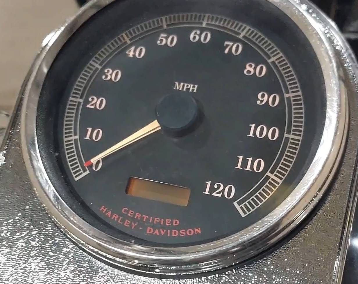 2002 Harley FLSTCI Softail Heritage Speedometer Gauge Instrument -Read 67033-99A {{ shop.shopifyCountryName }} - Mototech271