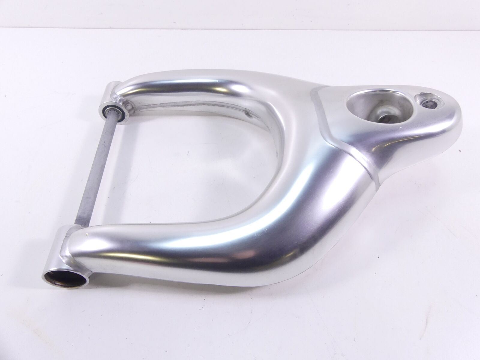 2002 BMW R1200 C Front Trailing Swing Arm Swingarm 31422331063 {{ shop.shopifyCountryName }} - Mototech271