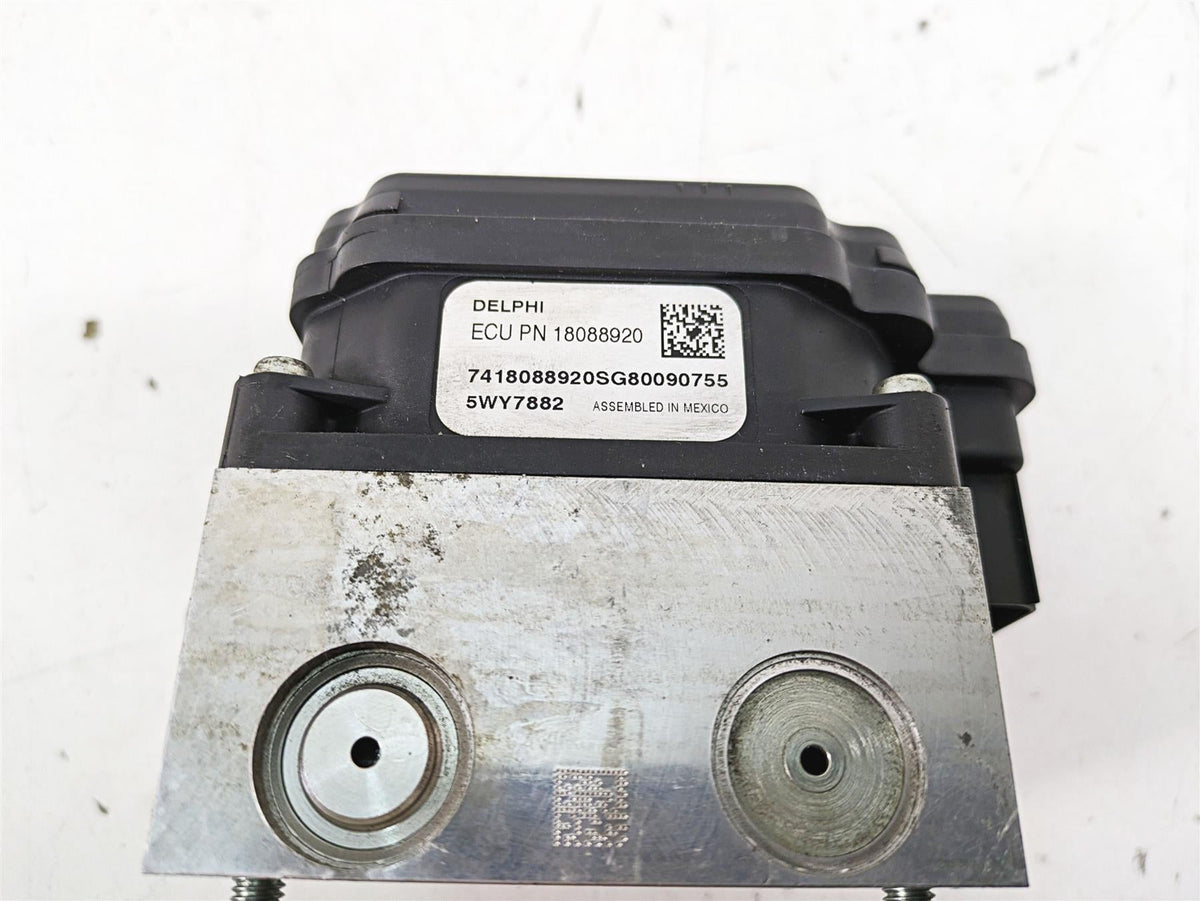 2008 Harley FLHTCU Electra Glide Abs Brake Pump Unit Module 40688-08 40601-08 {{ shop.shopifyCountryName }} - Mototech271