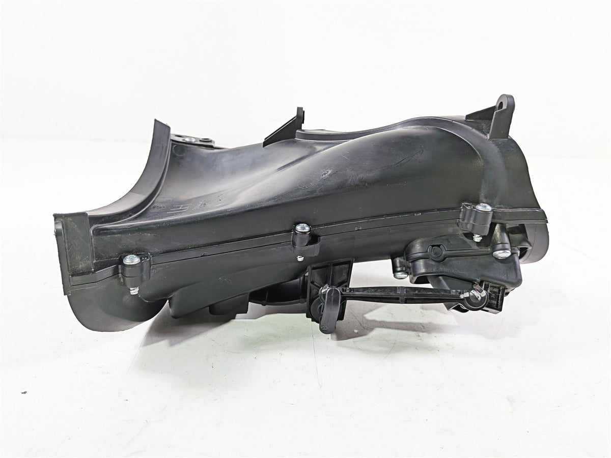 2015 Harley Touring FLTRUSE CVO Road Glide Left Air Duct Vent Ram Scoop 29200072-Mototech271