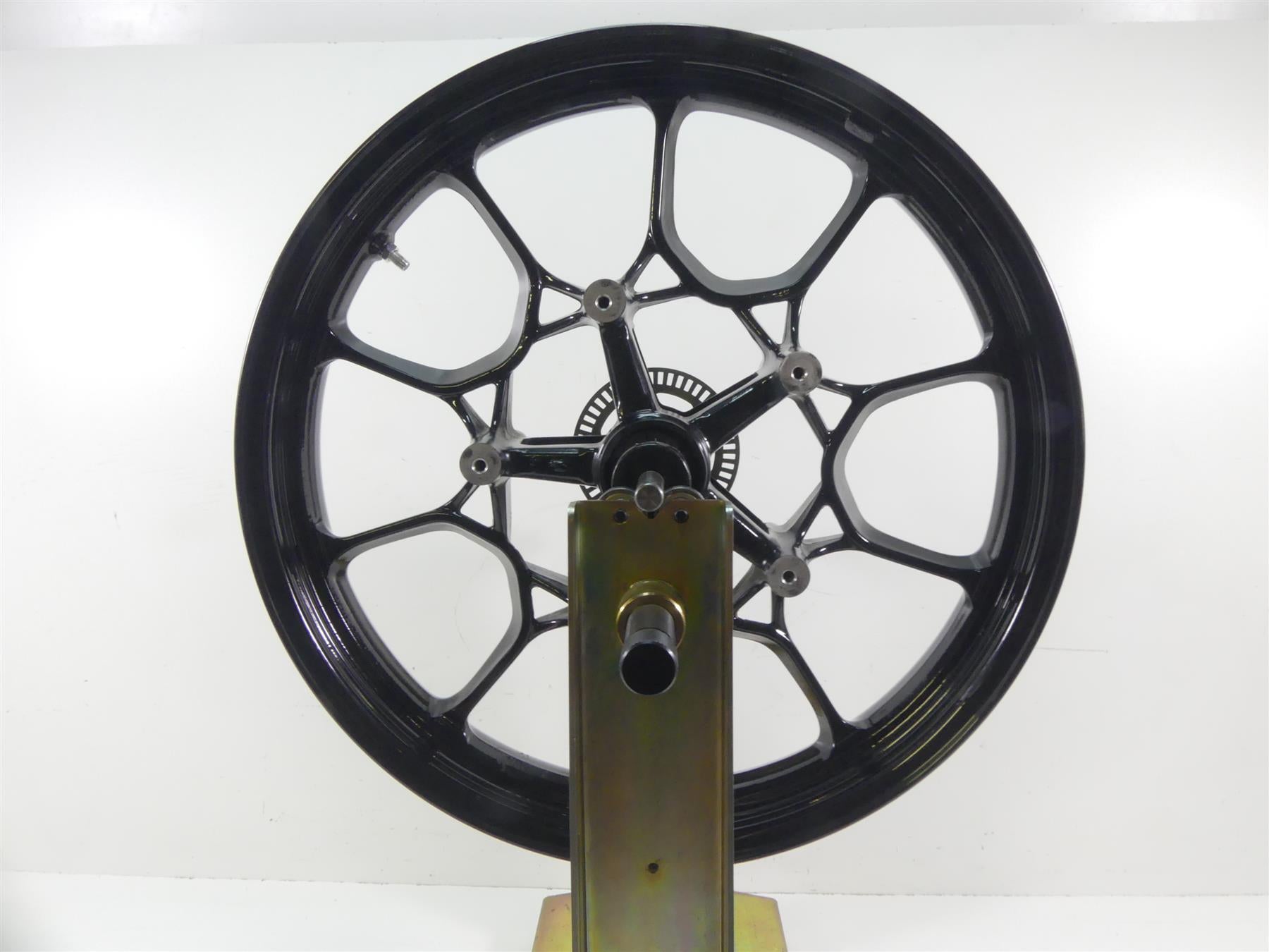 2019 Indian Motorcycle Co. FTR1200 Front Wheel Rim 19x3 -Read 1523218 {{ shop.shopifyCountryName }} - Mototech271