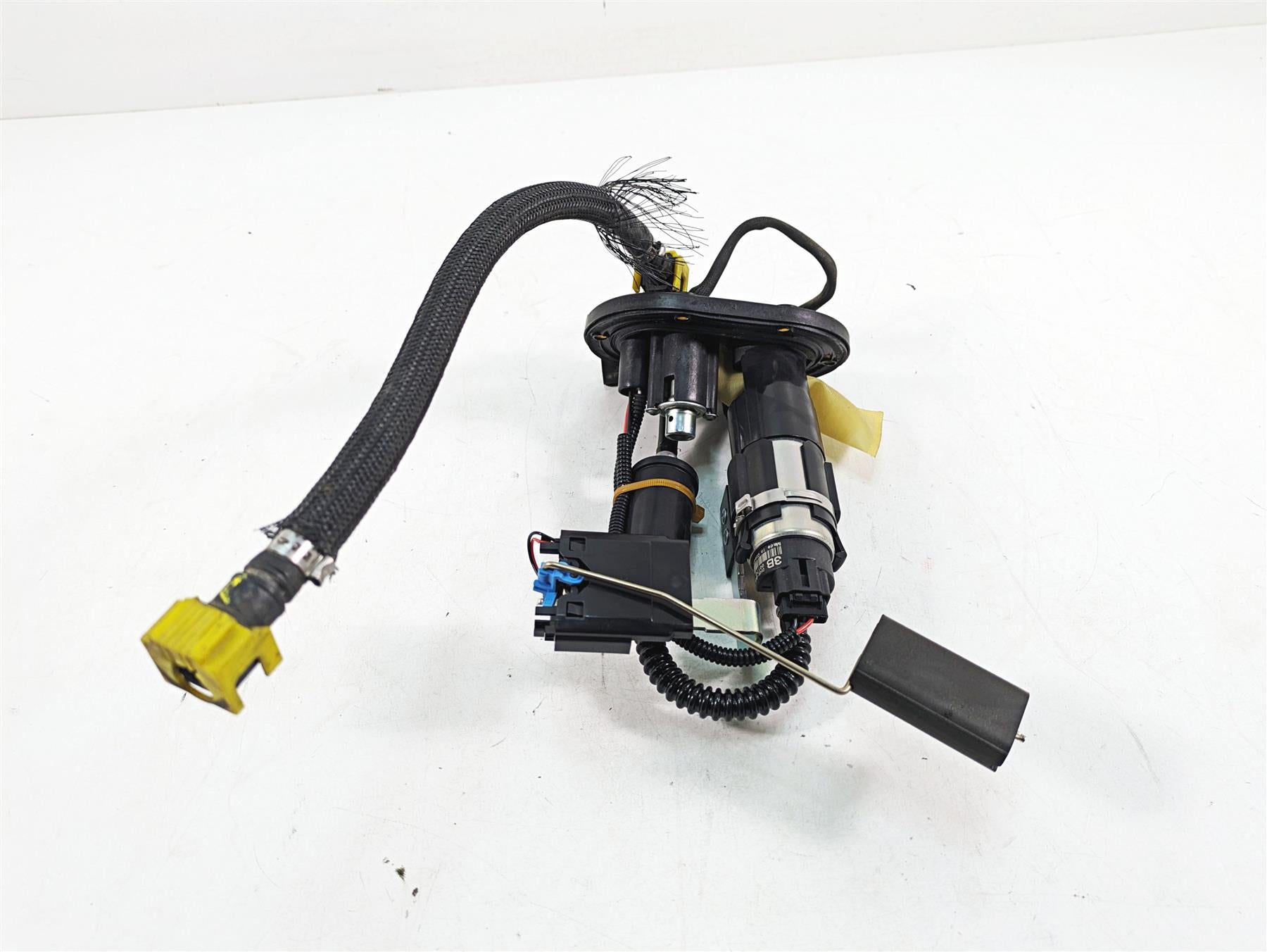 2021 Aprilia RS660 Fuel Gas Petrol Pump + Sending Unit 5k Only - Tested 2D000547 {{ shop.shopifyCountryName }} - Mototech271